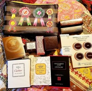 Amazing Sephora festive bag with lots of samples